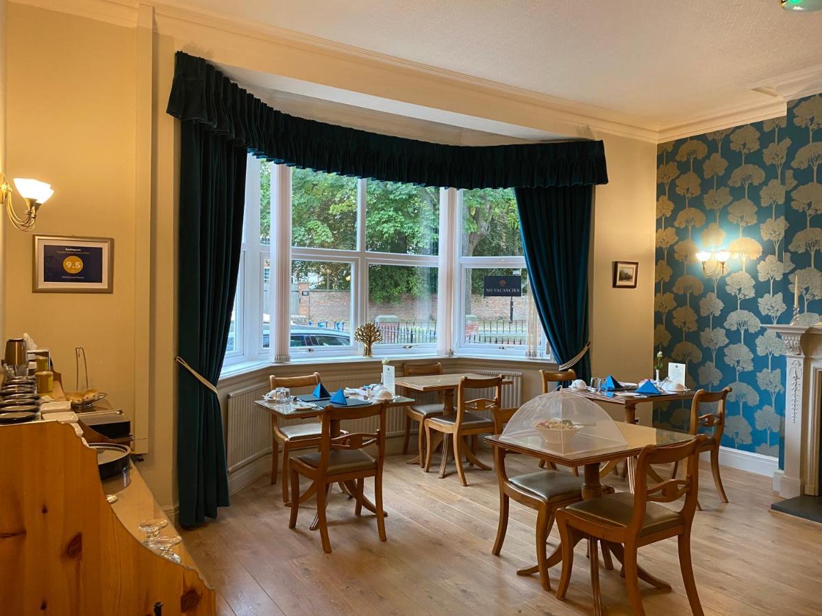 Ashbourne House 4*