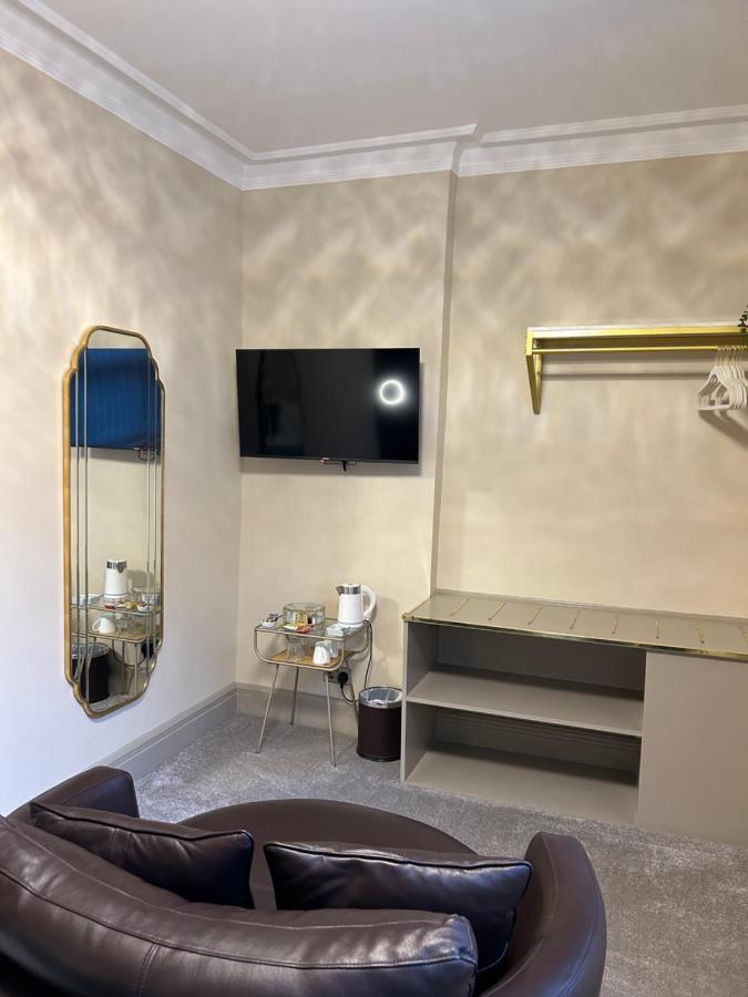 Ashbourne House Bed & Breakfast 4*