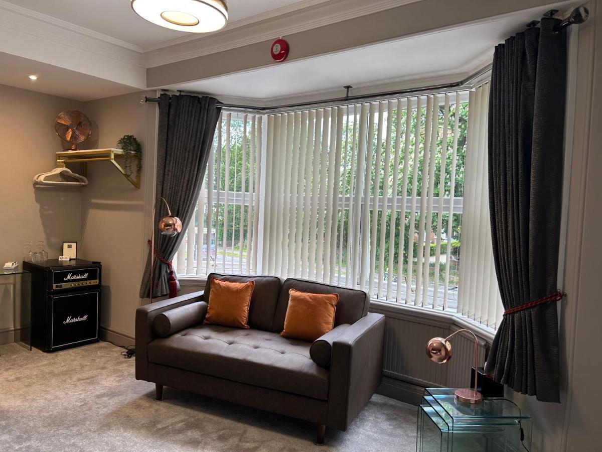 Bed & Breakfast Ashbourne House 4*