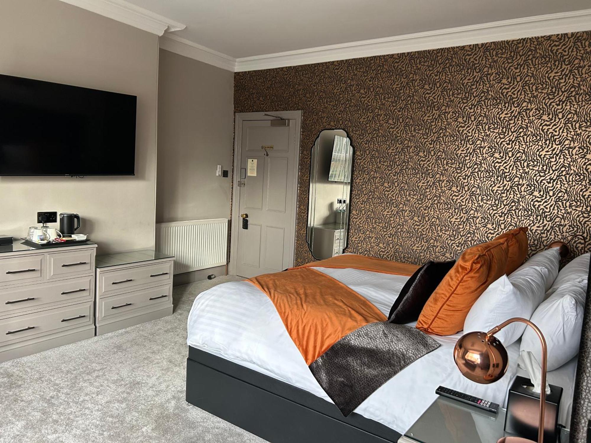 Bed & Breakfast Ashbourne House