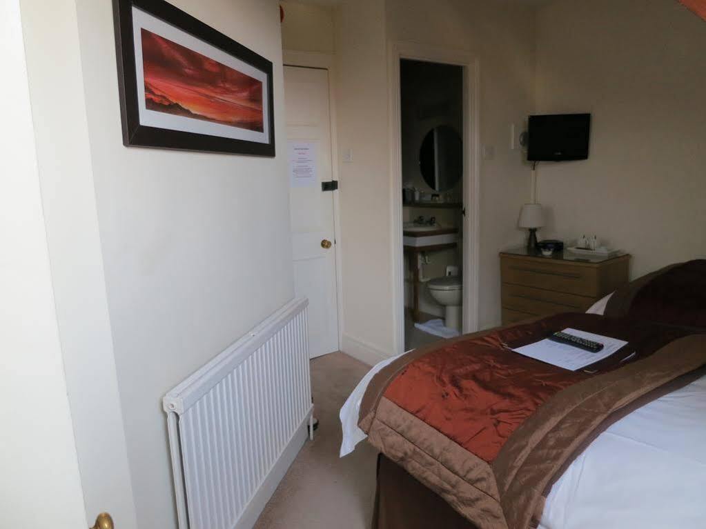 Bed & Breakfast Ashbourne House