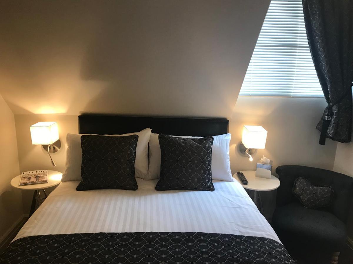 Ashbourne House 4*