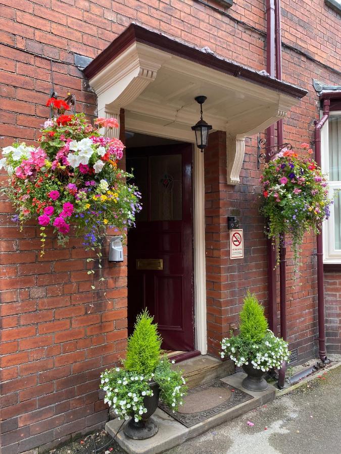 Ashbourne House 4*